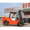 阜陽哪里有供應(yīng)專業(yè)的叉車：5噸叉車價格